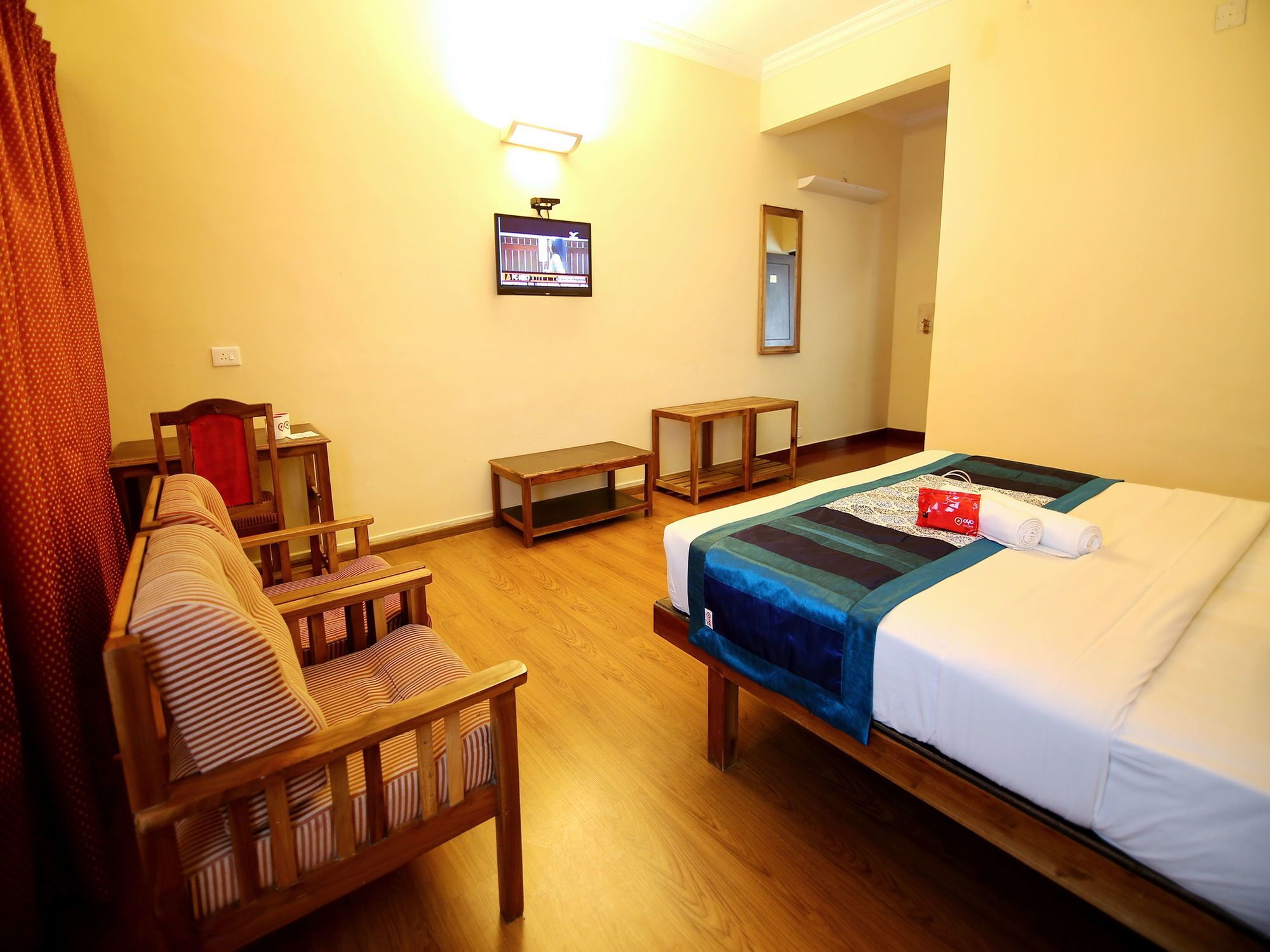 Oyo 2887 Hotel Sn International Kumily Eksteriør billede